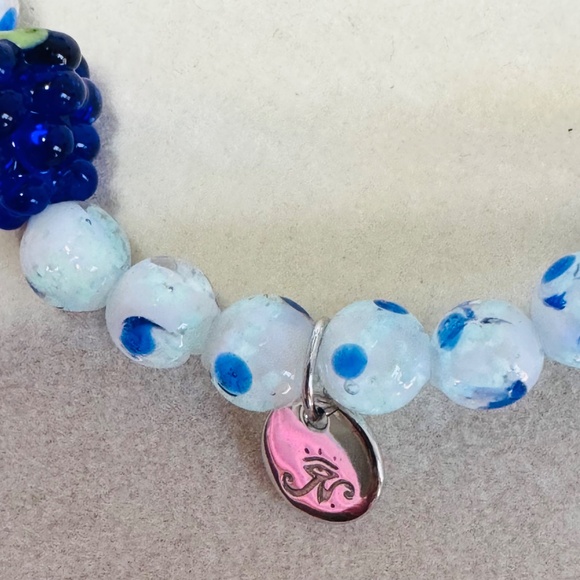 Grapes Glow Nogu Sterling Stretch Bracelett - Picture 4 of 8